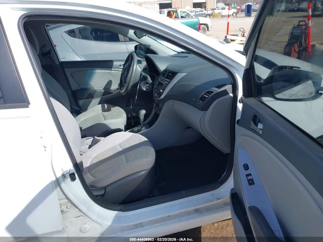 Hyundai ACCENT Gs