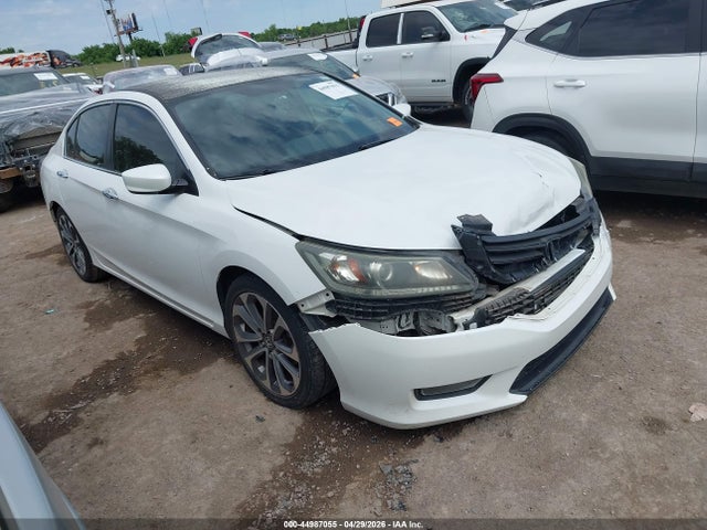 Salvage Honda Accord Image