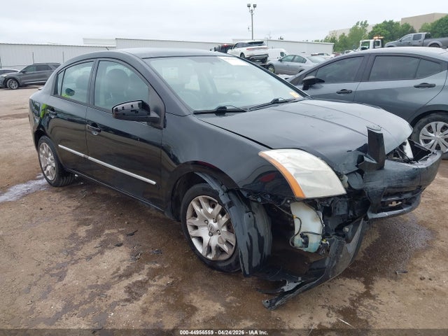 Salvage Nissan Sentra Image