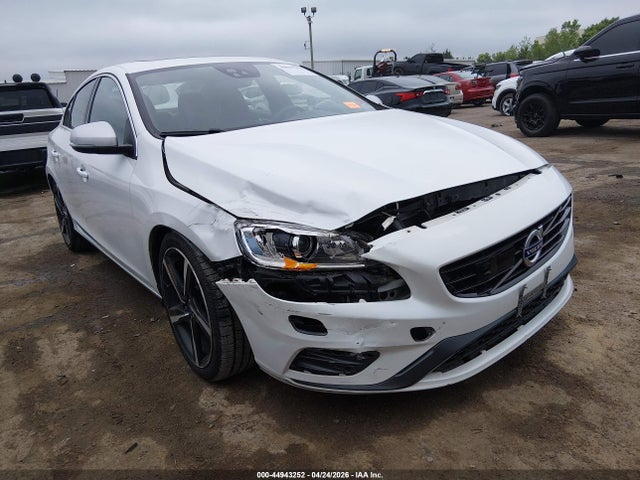 Salvage Volvo S60 Image