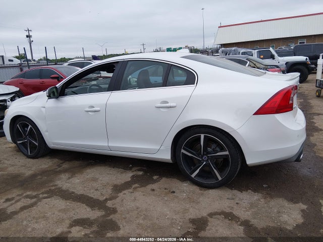 Volvo S60 T6 Drive-e R-design Platinum