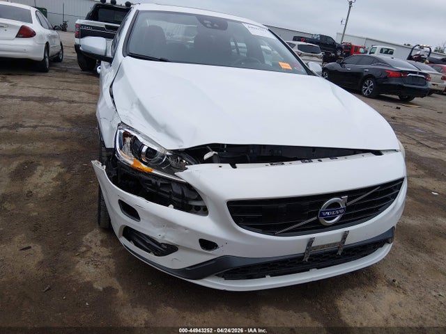Volvo S60 T6 Drive-e R-design Platinum