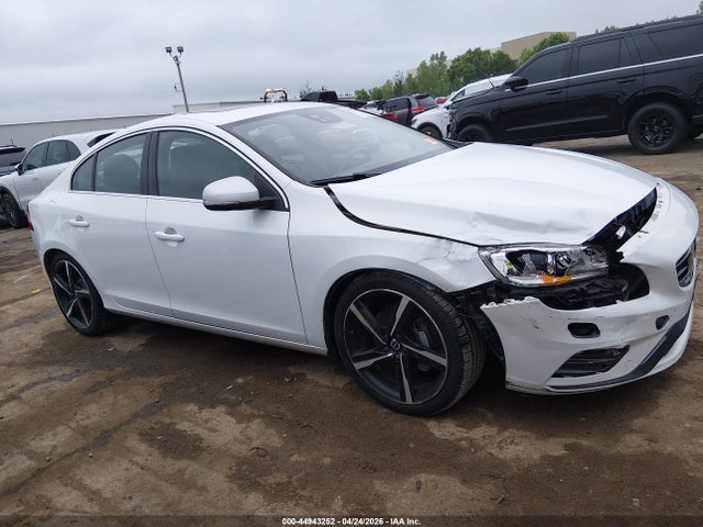 Volvo S60 T6 Drive-e R-design Platinum