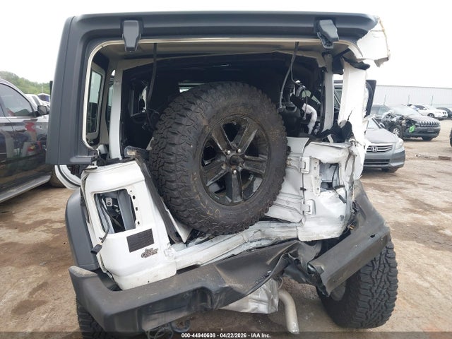 Jeep Wrangler 4-door Sport Altitude 4x4