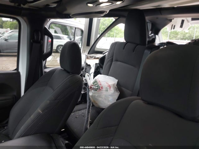 Jeep Wrangler 4-door Sport Altitude 4x4