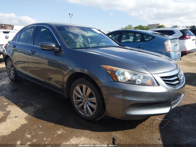 Salvage Honda Accord Image