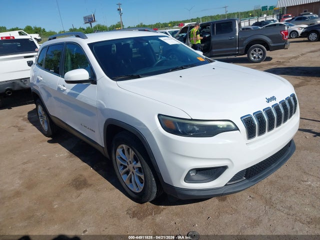 Salvage Jeep Cherokee Image