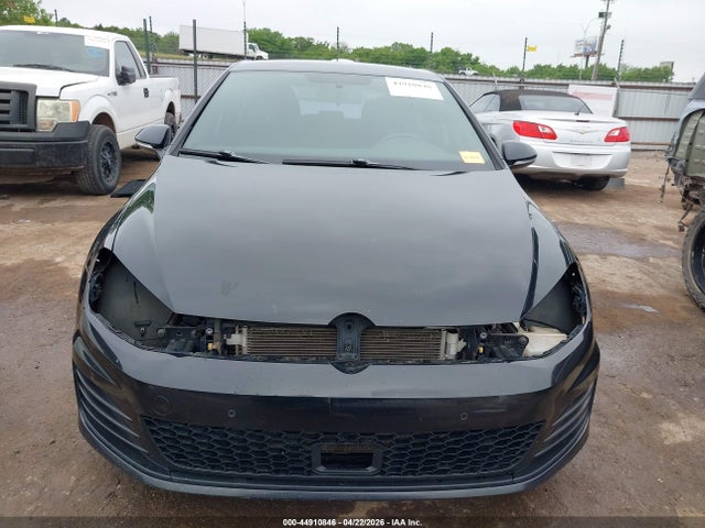 Volkswagen Golf 2.0t S 4-door