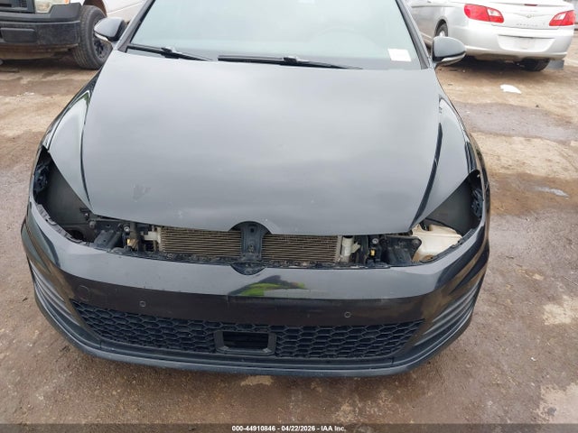 Volkswagen Golf 2.0t S 4-door