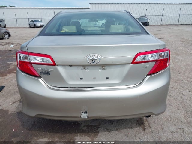 Toyota Camry Le