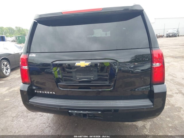 Chevrolet Suburban Lt