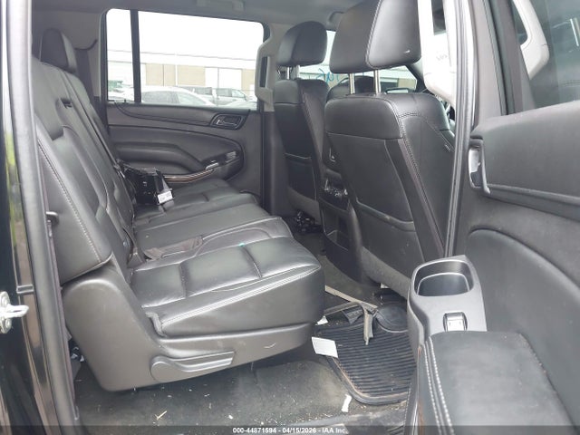 Chevrolet Suburban Lt