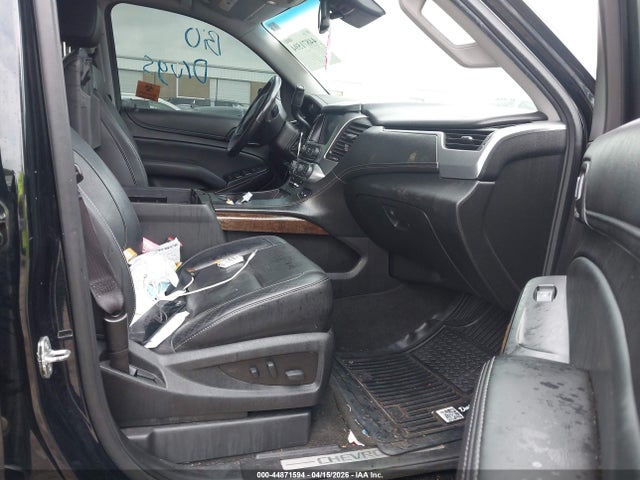 Chevrolet Suburban Lt