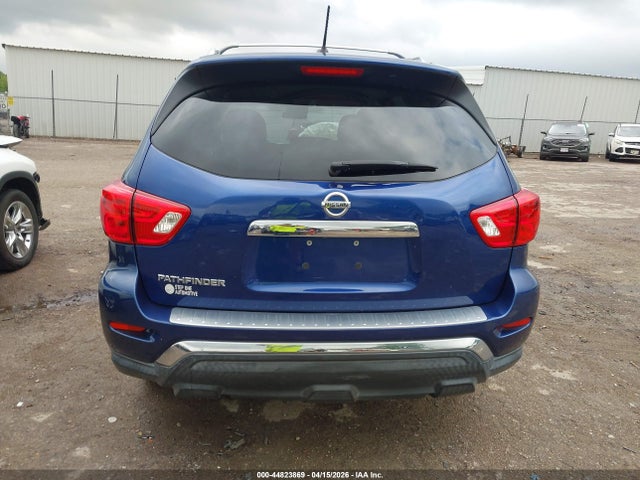 Nissan Pathfinder S