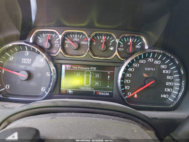 Chevrolet Suburban 1500 Ltz