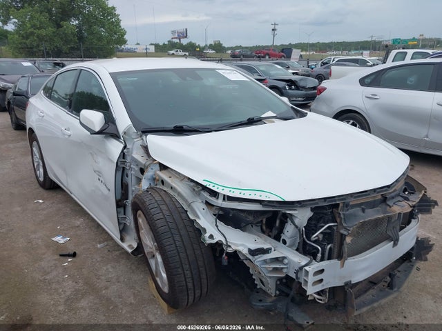 Salvage Chevrolet Malibu Image
