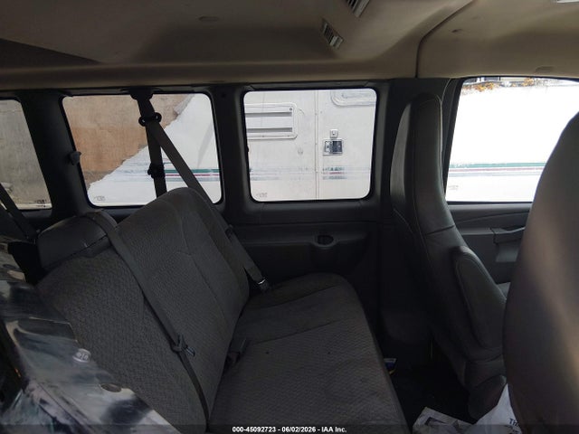 Chevrolet Express Lt