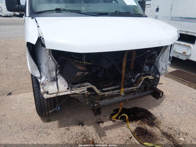 Chevrolet Express Lt