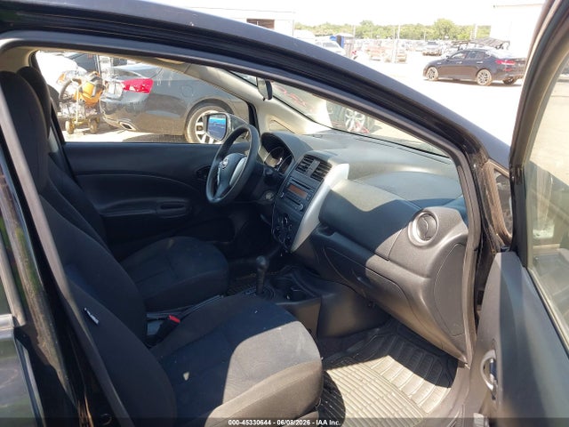 Nissan Versa S Plus