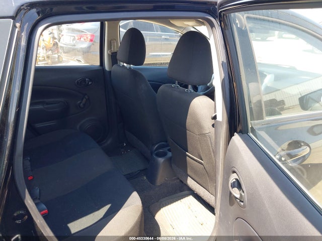Nissan Versa S Plus