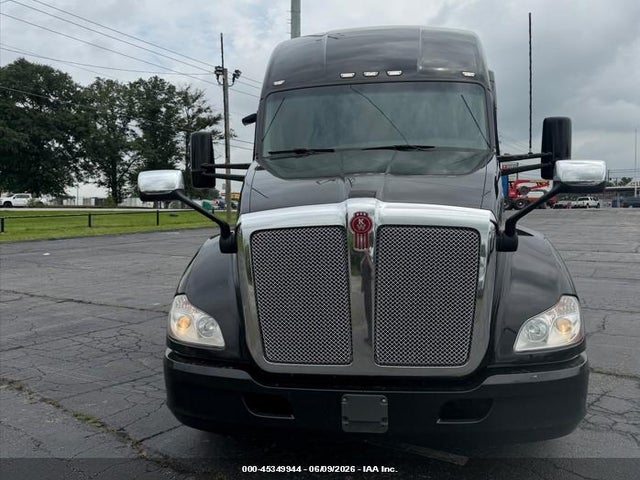 Salvage Kenworth T680 Image