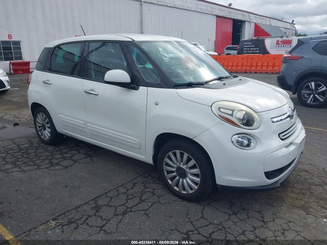 Salvage FIAT 500L Image