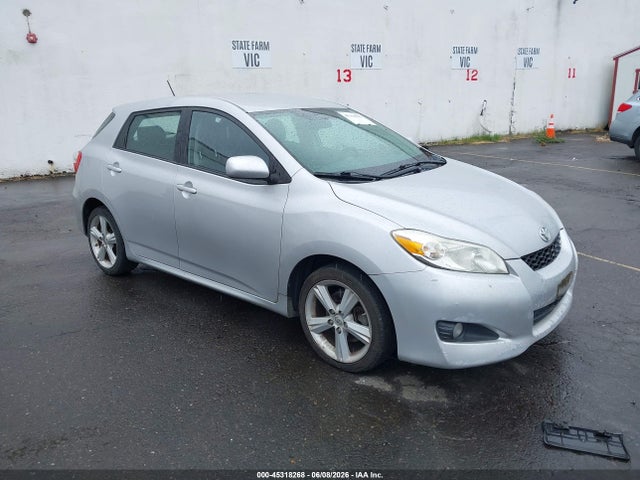 Salvage Toyota Matrix Image
