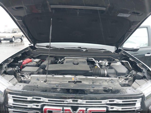 GMC Canyon 4wd  Short Box Denali