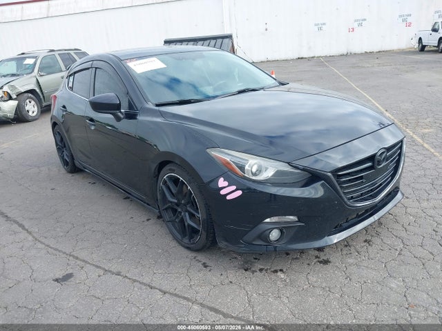 Salvage Mazda Mazda3 Image