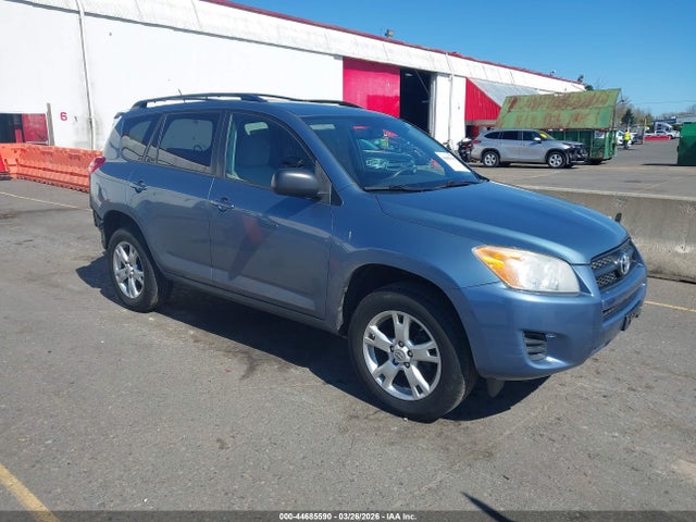 Salvage Toyota RAV4 Image