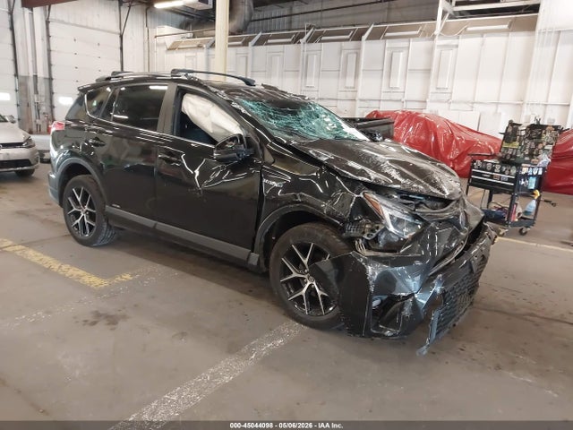 Salvage Toyota RAV4 Image