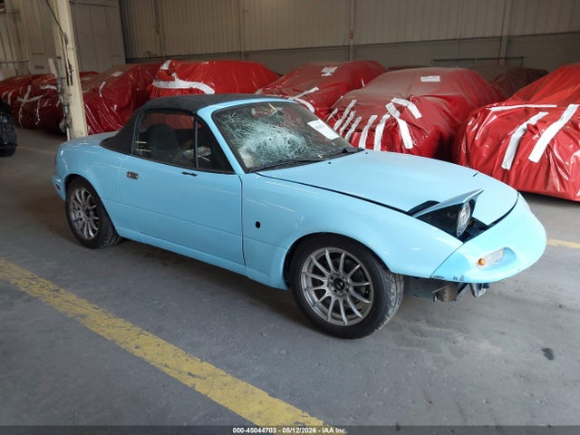 Salvage Mazda MX-5 Miata Image