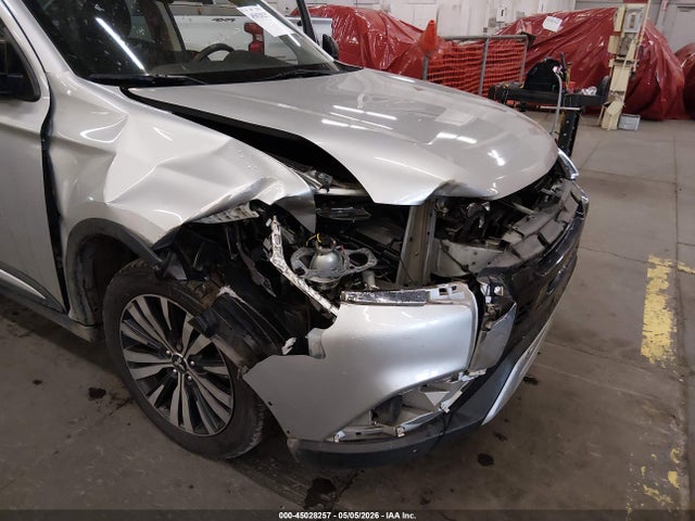 Mitsubishi Outlander Es