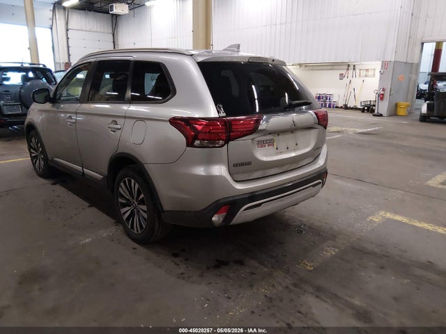 Mitsubishi Outlander Es