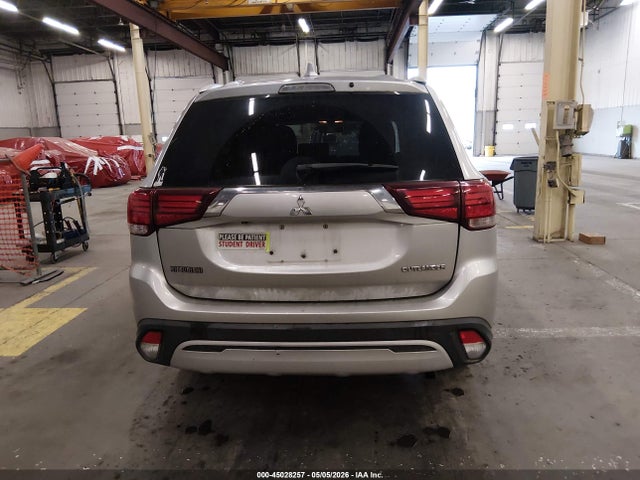 Mitsubishi Outlander Es