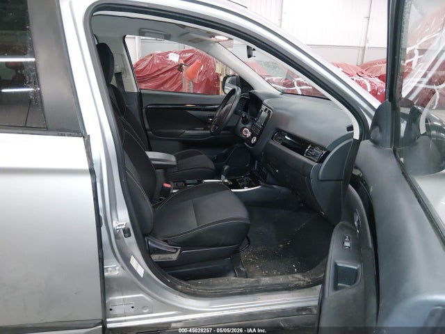 Mitsubishi Outlander Es