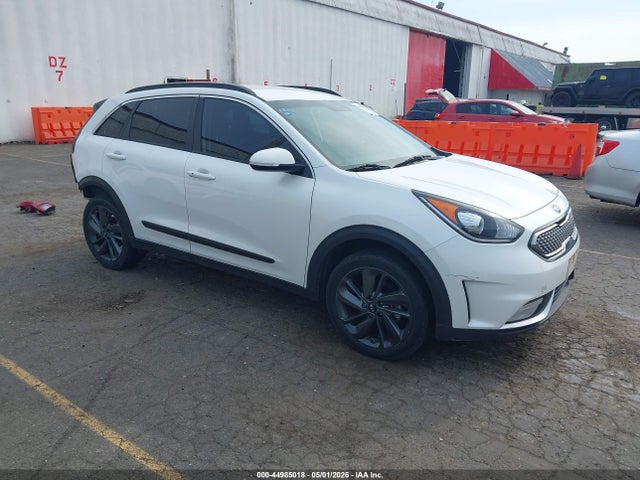 Salvage Kia Niro Image