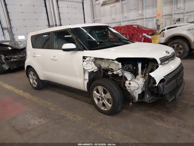 Salvage Kia Soul Image