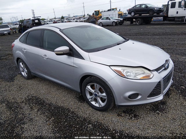 Salvage Ford Focus Image