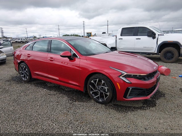 Salvage Kia K5 Image