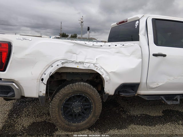 General Motors Sierra 2500HD 4wd  Standard Bed