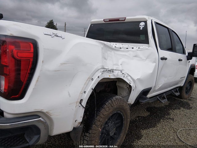 General Motors Sierra 2500HD 4wd  Standard Bed