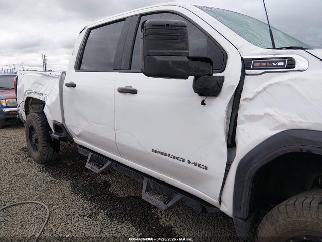 General Motors Sierra 2500HD 4wd  Standard Bed