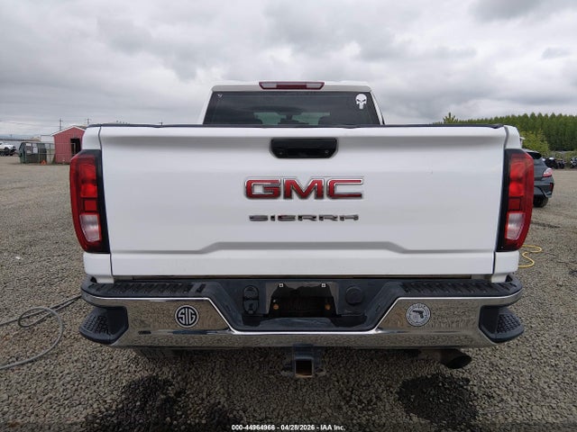 General Motors Sierra 2500HD 4wd  Standard Bed