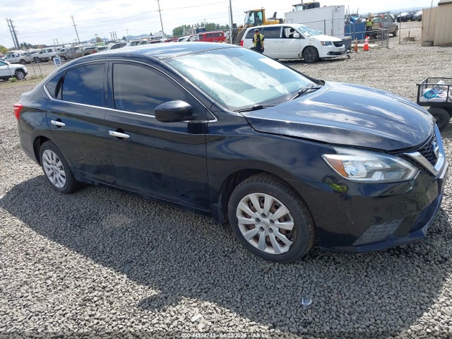 Salvage Nissan Sentra Image