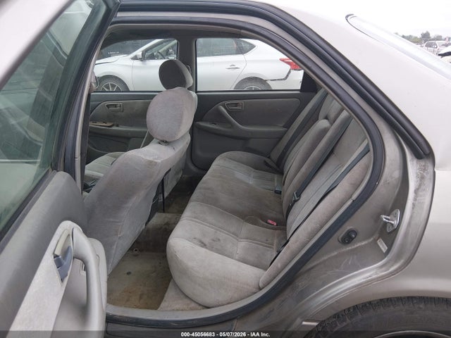 Toyota Camry Le V6