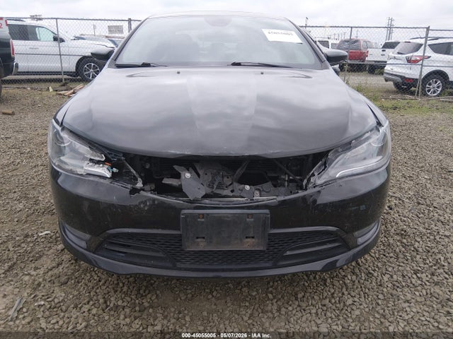 Chrysler 200 S