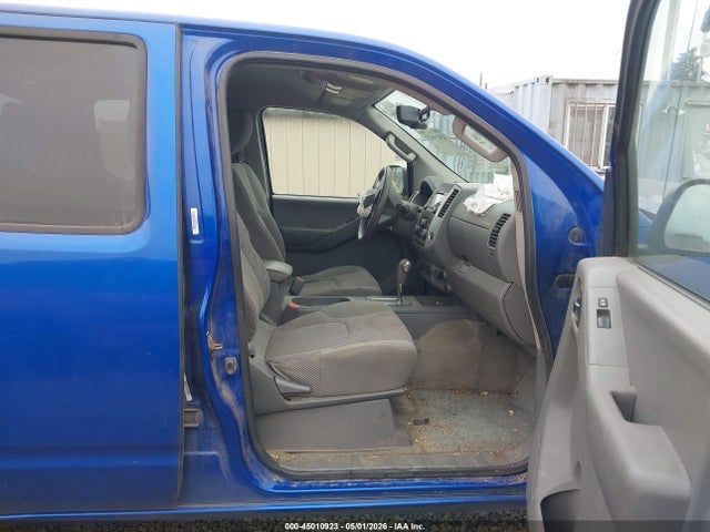 Nissan Frontier Sv