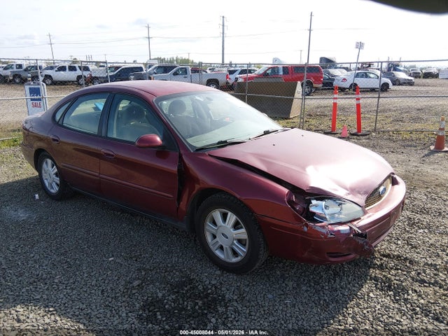 Salvage Ford Taurus Image
