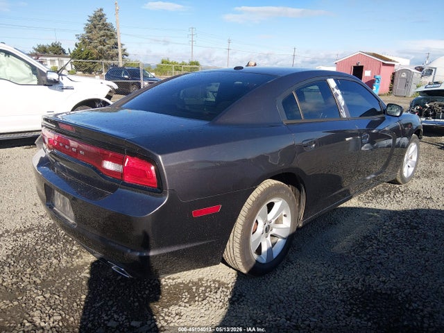 Dodge Charger Se